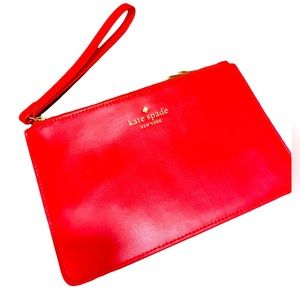 Kate Spade New York | Bright Red Oversided Wristlet